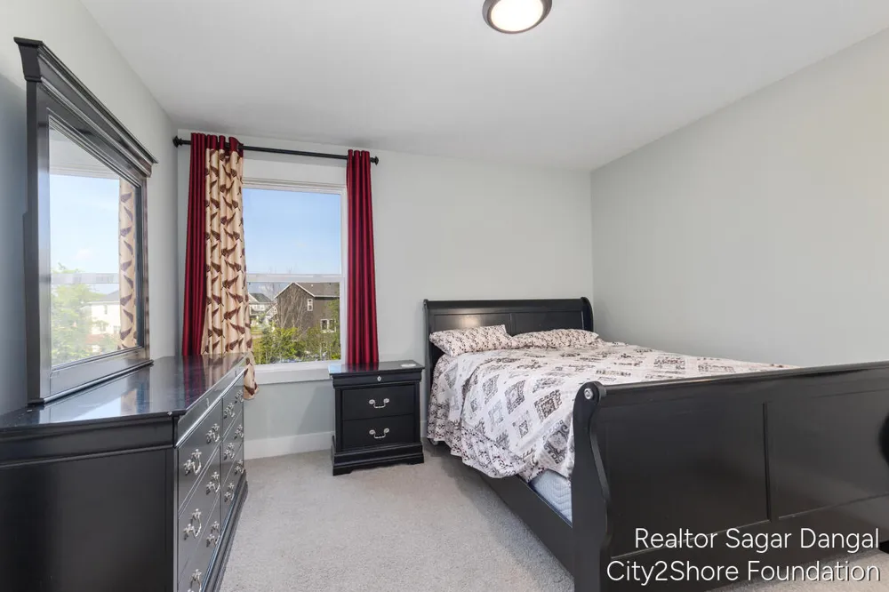 5961 Claymont Court SE Caledonia Township, MI 49316