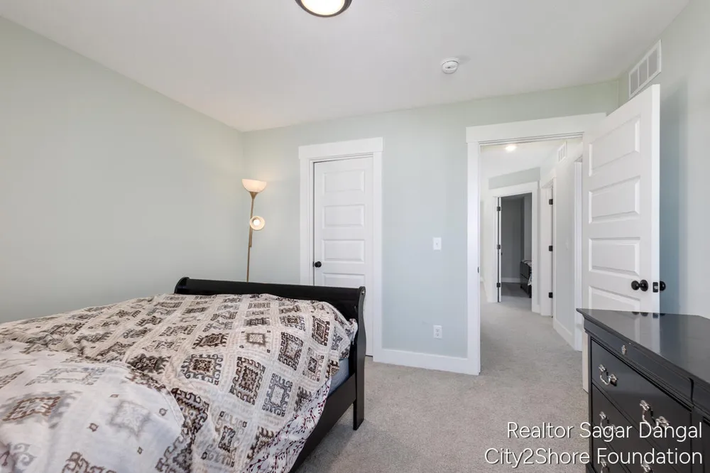 5961 Claymont Court SE Caledonia Township, MI 49316