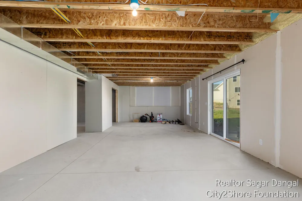 5961 Claymont Court SE Caledonia Township, MI 49316