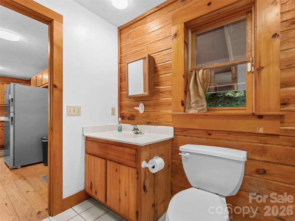 549 Henderson Street Saluda, NC 28773