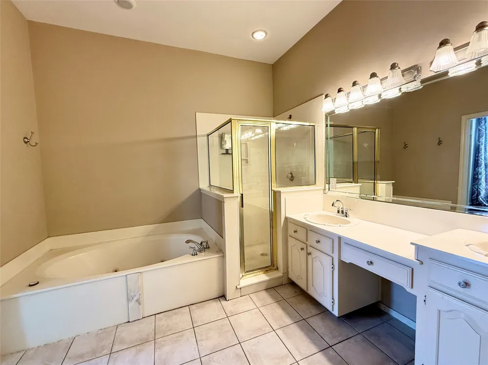8902 Bayshore Lane Rowlett, TX 75088