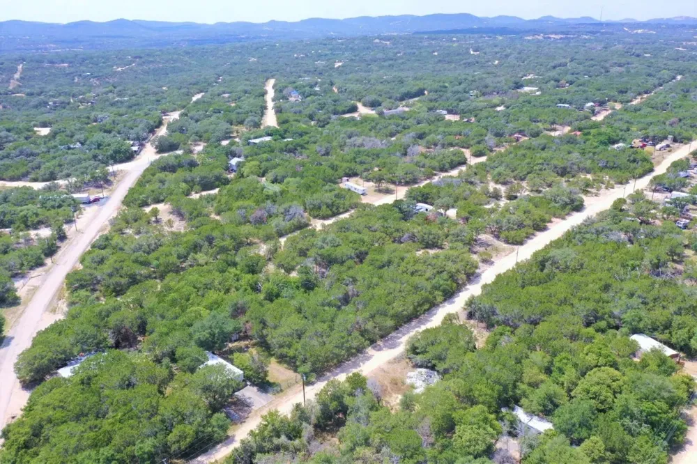162 Wyatt Earp Drive Bandera, TX 78003