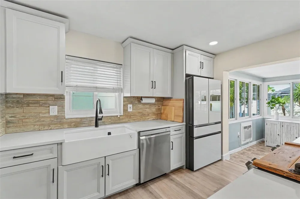 2061 FAIR OAK DRIVE Clearwater, FL 33763