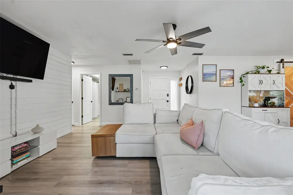 2061 FAIR OAK DRIVE Clearwater, FL 33763