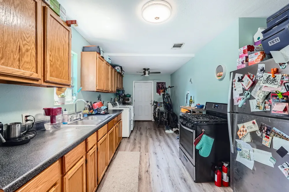 5605 Tura Lane Austin, TX 78721