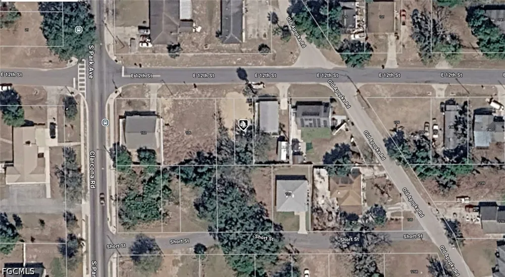 E 12th Street Apopka, FL 32703