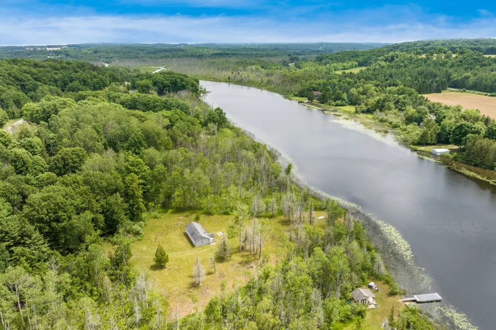 6263 East Jordan Road Banks Township, MI 49729