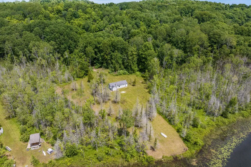 6263 East Jordan Road Banks Township, MI 49729