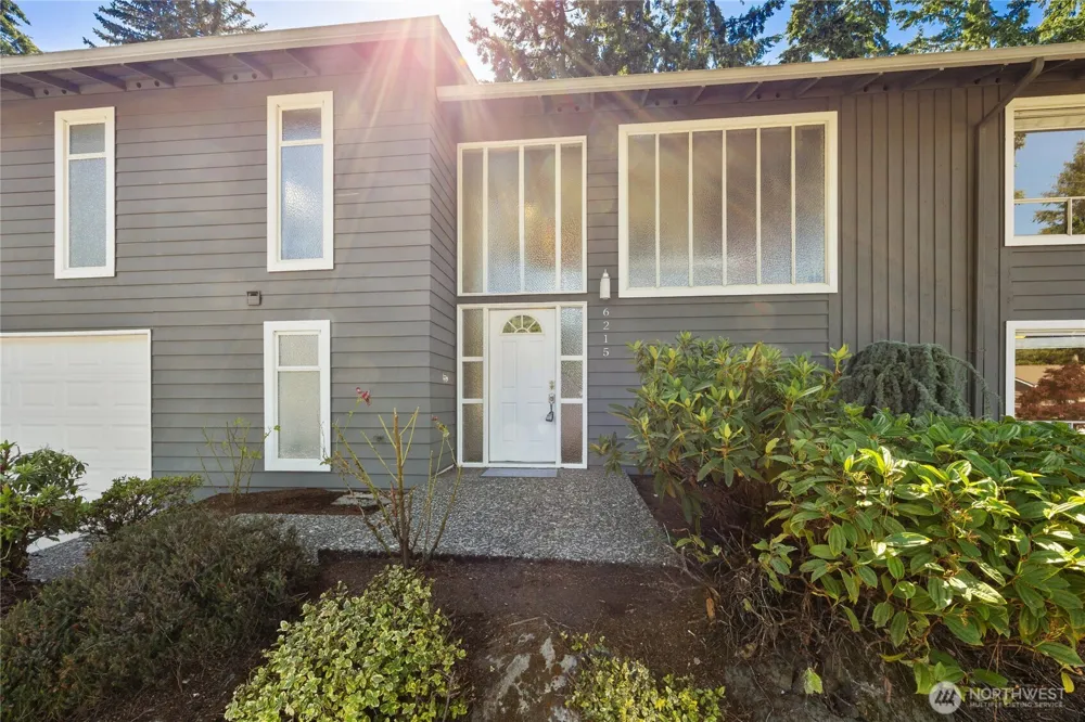 6215 122nd Avenue SE Bellevue, WA 98006