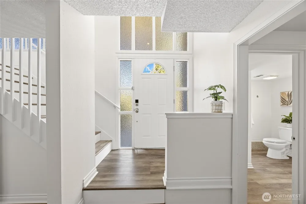 6215 122nd Avenue SE Bellevue, WA 98006
