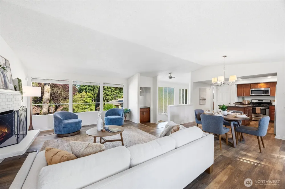 6215 122nd Avenue SE Bellevue, WA 98006