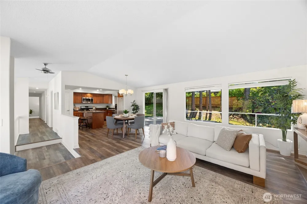 6215 122nd Avenue SE Bellevue, WA 98006
