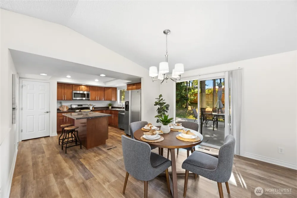 6215 122nd Avenue SE Bellevue, WA 98006