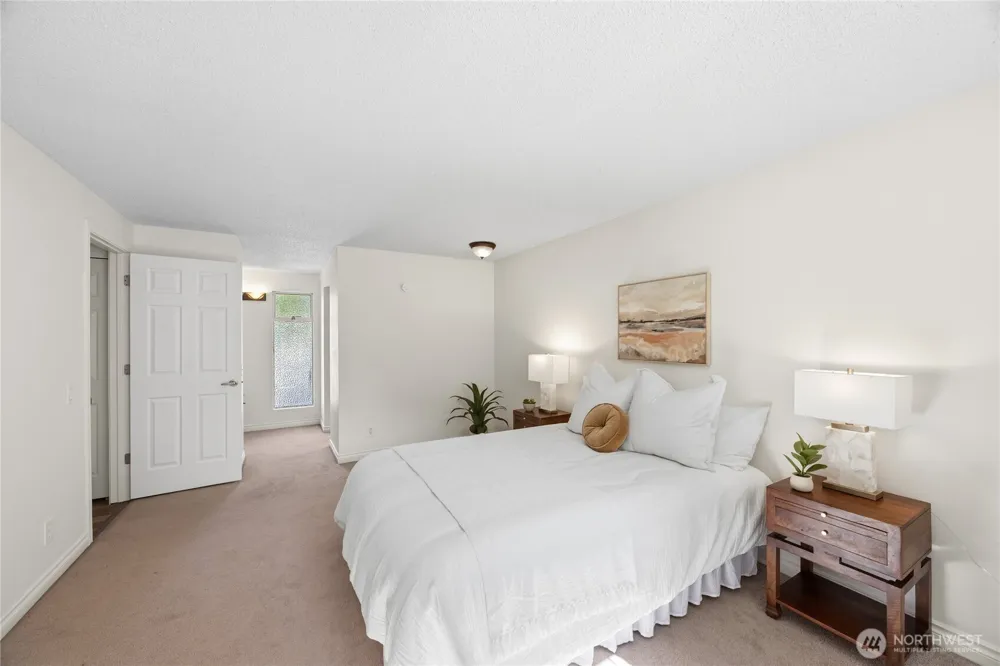 6215 122nd Avenue SE Bellevue, WA 98006