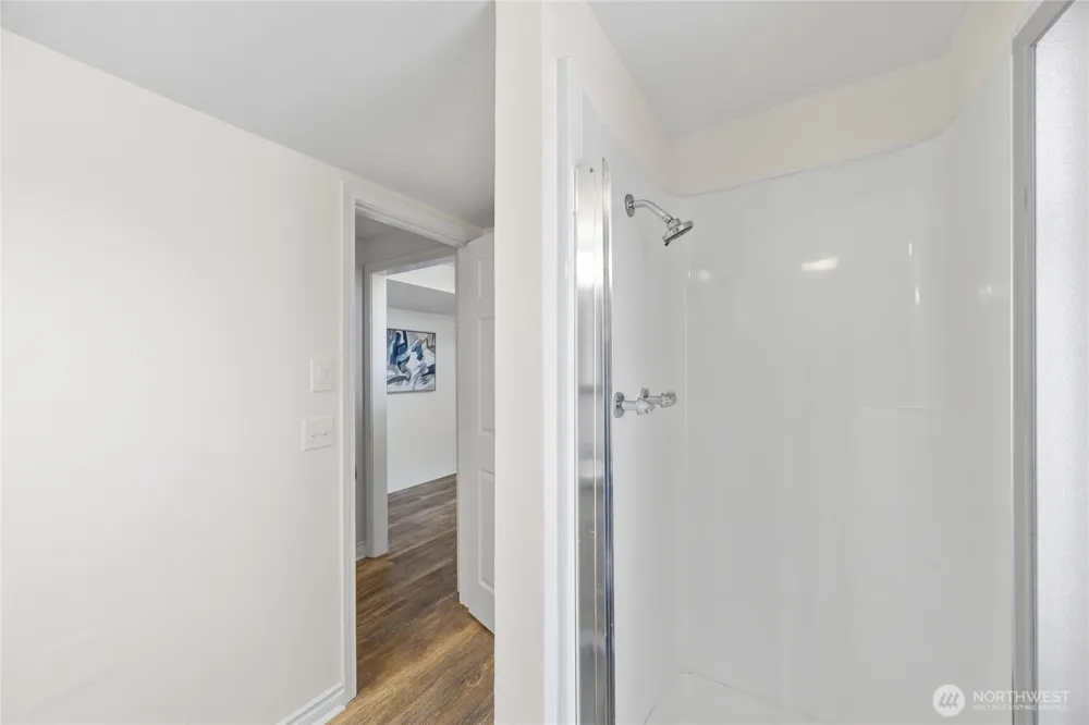 6215 122nd Avenue SE Bellevue, WA 98006