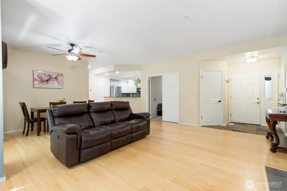 424 228th Street SW #H101 Bothell, WA 98021