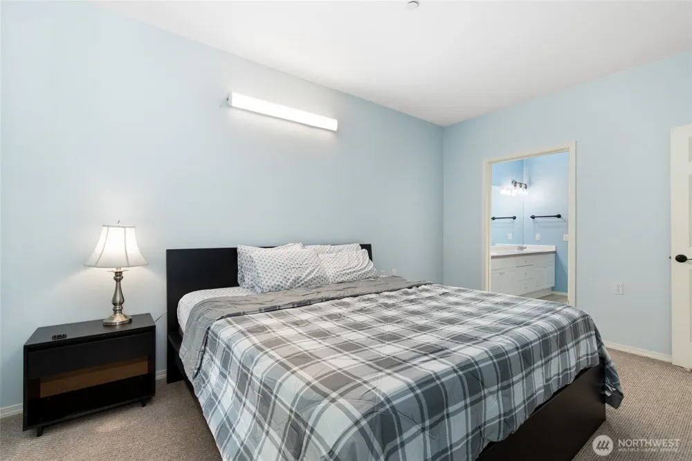 424 228th Street SW #H101 Bothell, WA 98021