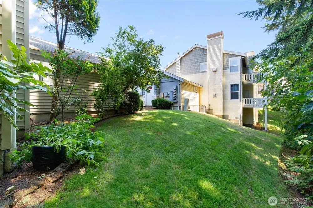 424 228th Street SW #H101 Bothell, WA 98021