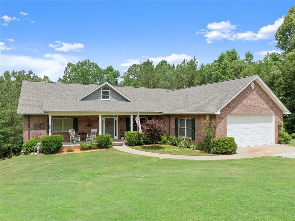 1020 Easy Street Toccoa, GA 30577