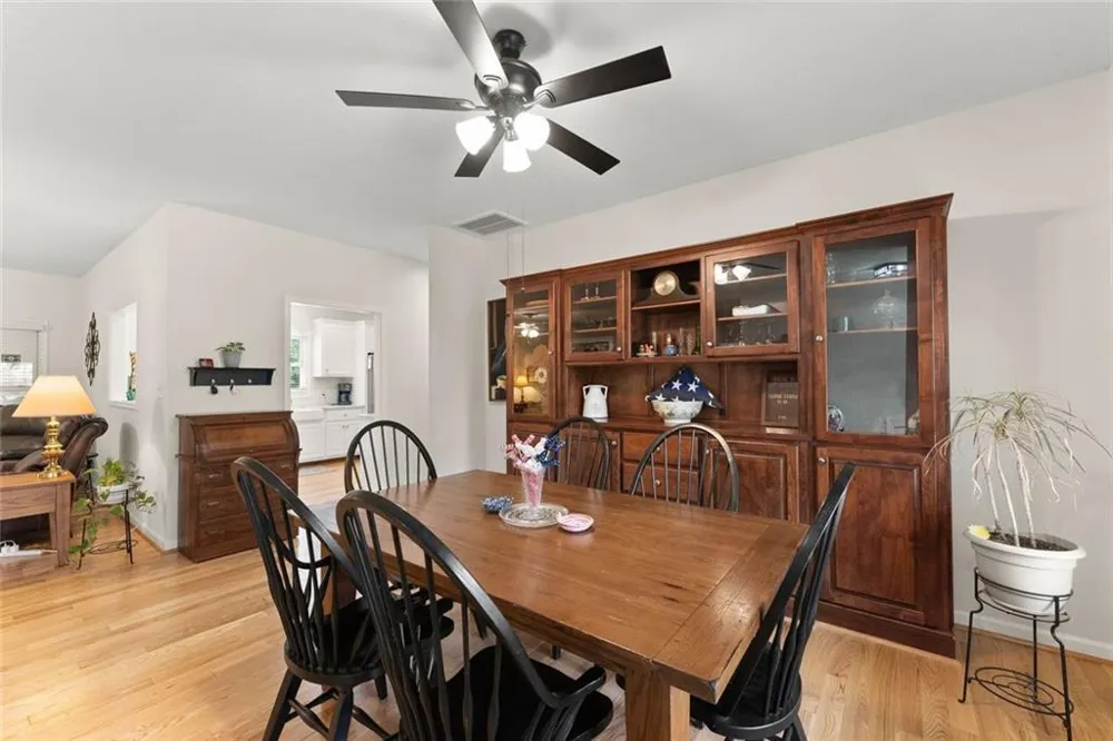 1020 Easy Street Toccoa, GA 30577
