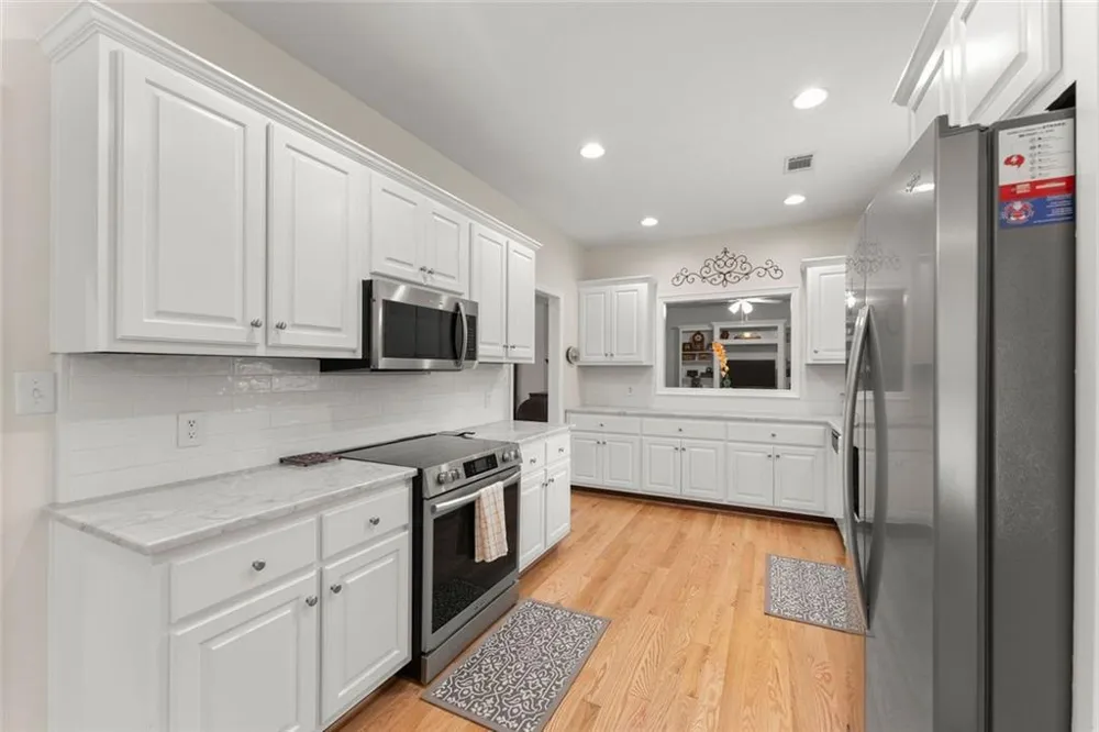 1020 Easy Street Toccoa, GA 30577
