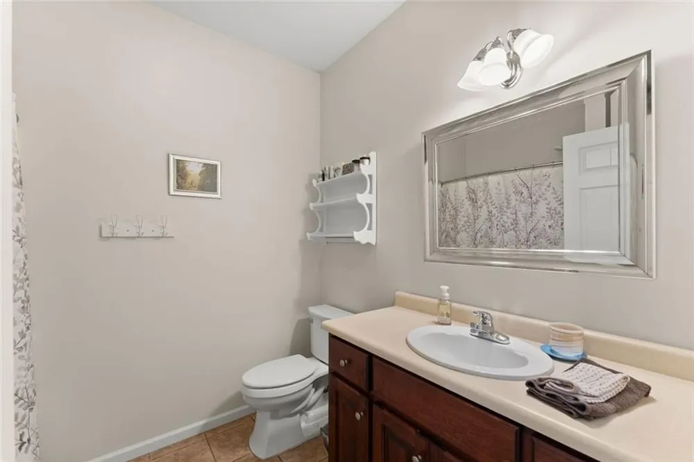 1020 Easy Street Toccoa, GA 30577