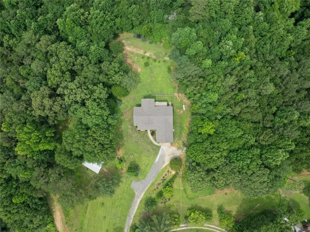 1020 Easy Street Toccoa, GA 30577
