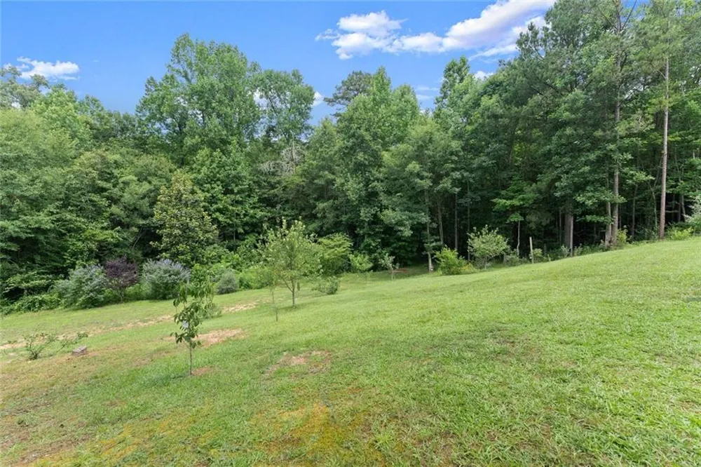 1020 Easy Street Toccoa, GA 30577