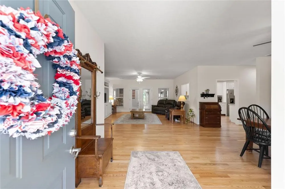 1020 Easy Street Toccoa, GA 30577