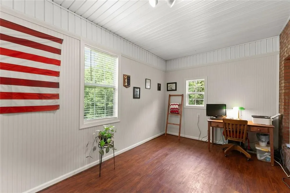 1020 Easy Street Toccoa, GA 30577