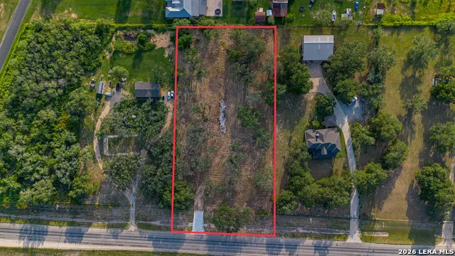 13117 N HWY 16 Poteet, TX 78065