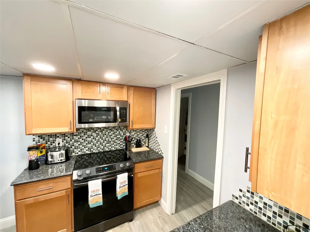 536 E Avenue J #A Grand Prairie, TX 75050