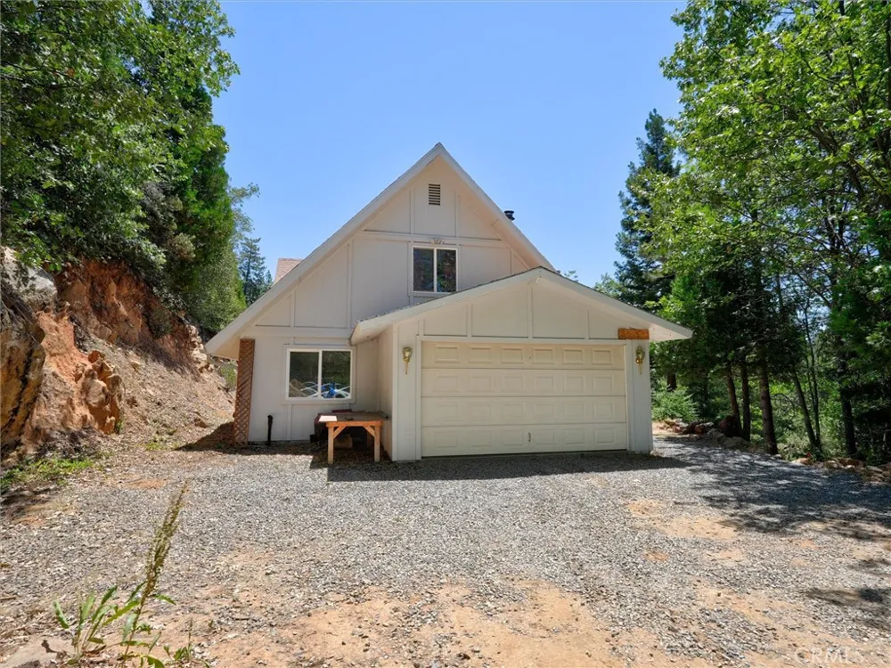 36211 Toku Poyah North Fork, CA 93643