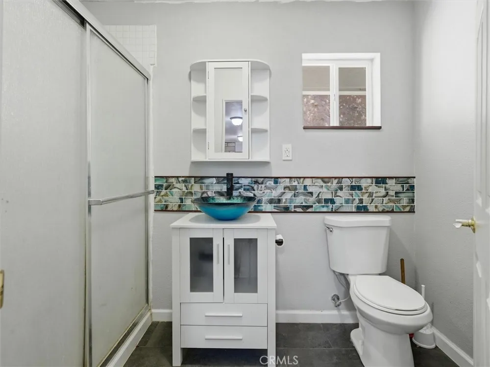 36211 Toku Poyah North Fork, CA 93643