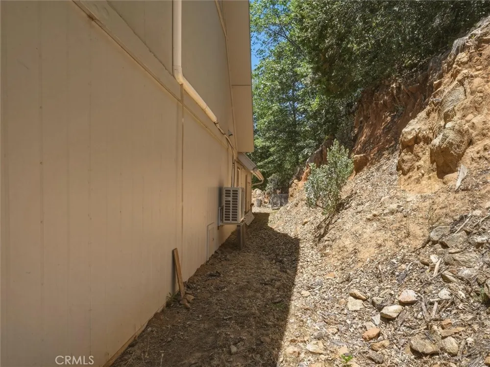 36211 Toku Poyah North Fork, CA 93643