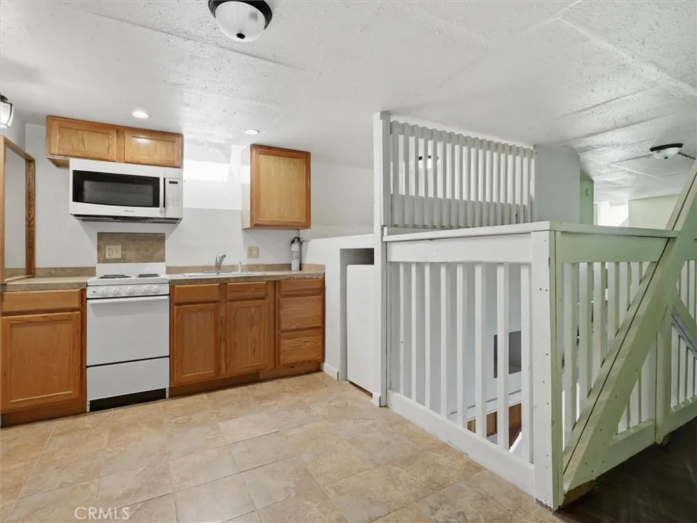 36211 Toku Poyah North Fork, CA 93643