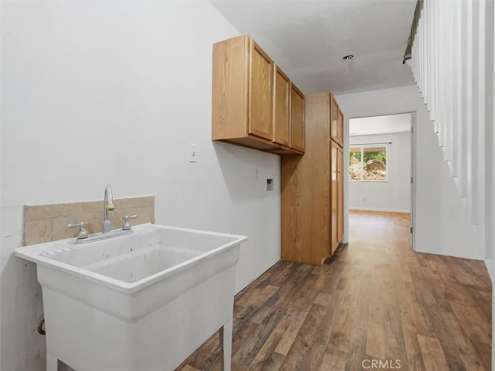 36211 Toku Poyah North Fork, CA 93643
