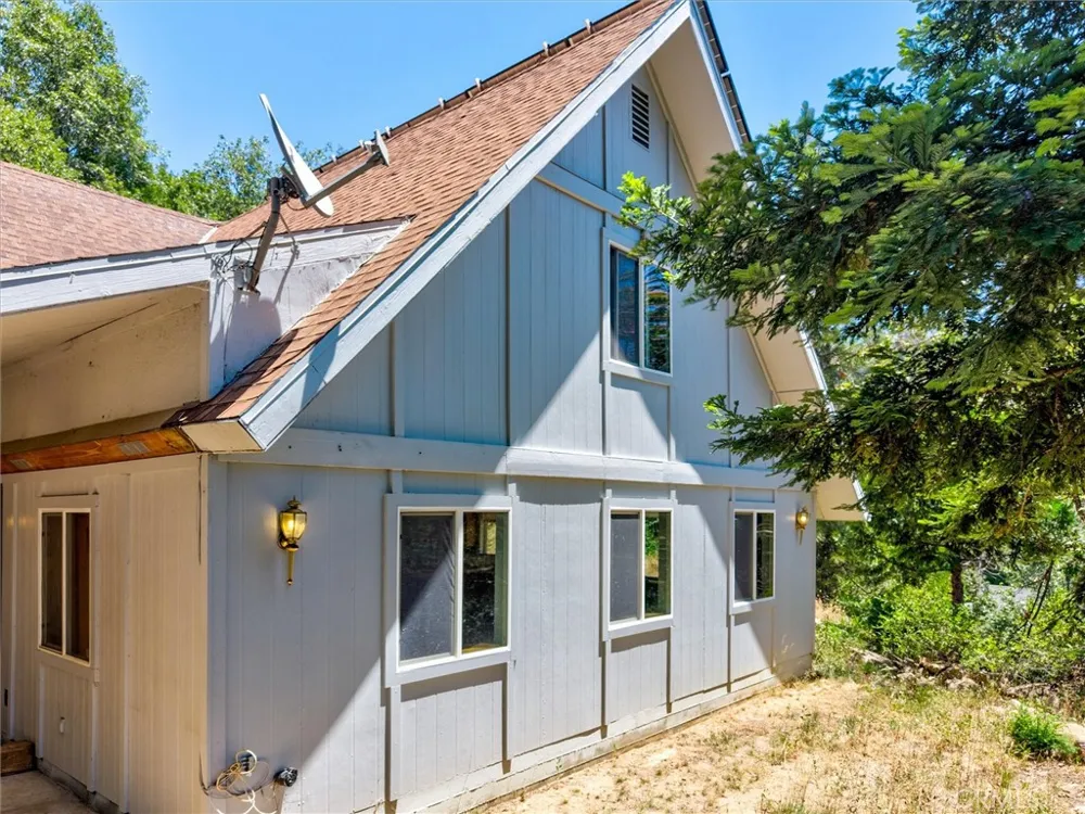 36211 Toku Poyah North Fork, CA 93643