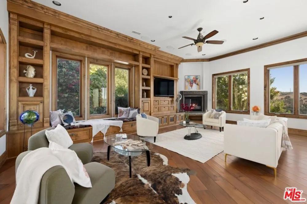 2695 Shady Ridge Lane Diamond Bar, CA 91765