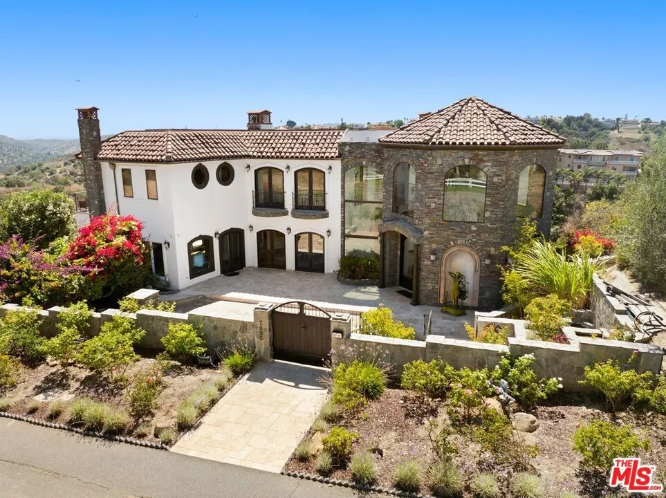 2695 Shady Ridge Lane Diamond Bar, CA 91765