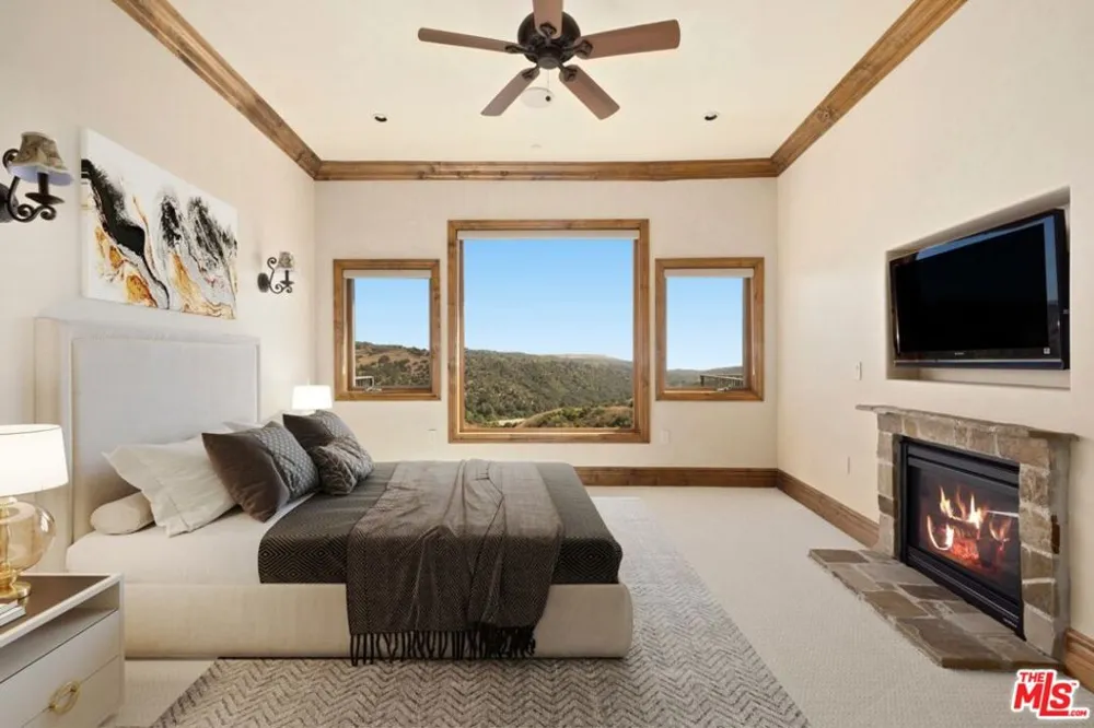 2695 Shady Ridge Lane Diamond Bar, CA 91765