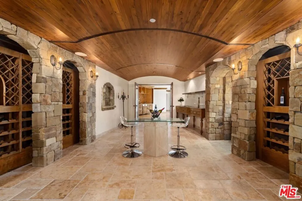 2695 Shady Ridge Lane Diamond Bar, CA 91765