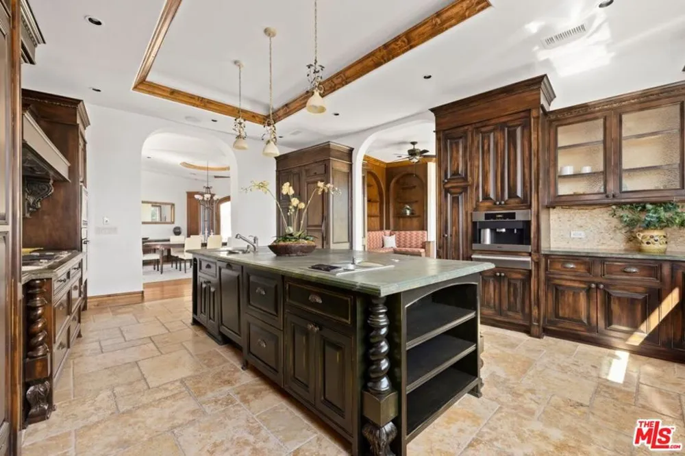 2695 Shady Ridge Lane Diamond Bar, CA 91765