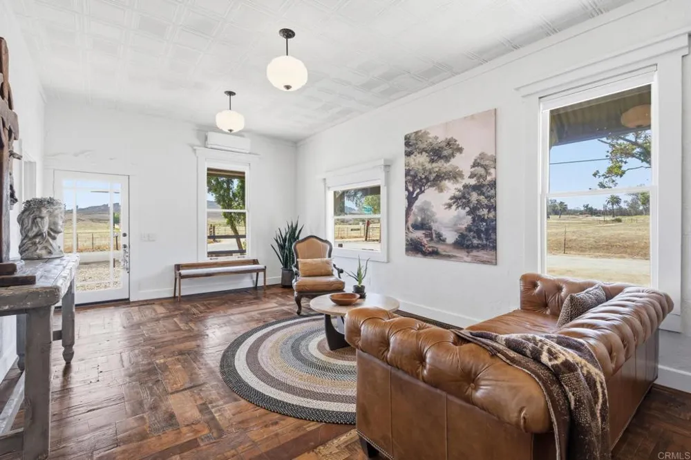 1077 Montecito Way Ramona, CA 92065