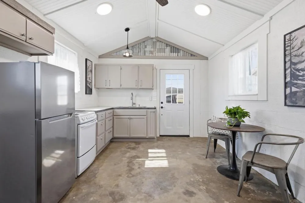 1077 Montecito Way Ramona, CA 92065