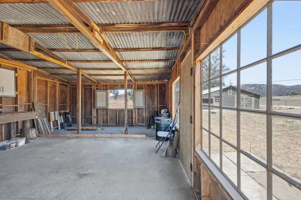 1077 Montecito Way Ramona, CA 92065
