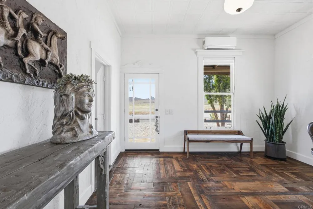 1077 Montecito Way Ramona, CA 92065