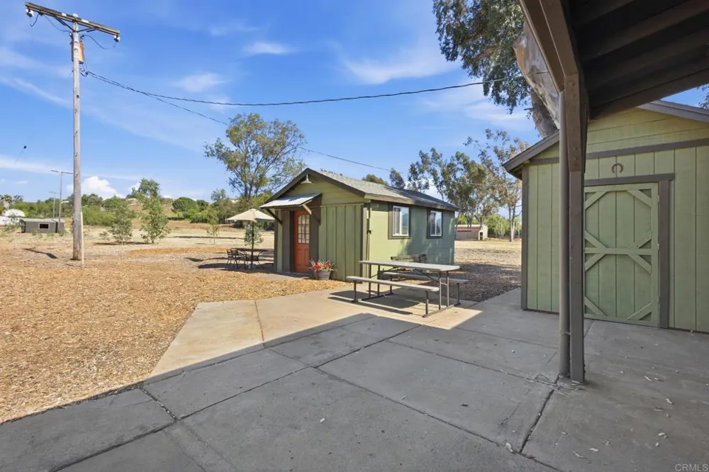 1077 Montecito Way Ramona, CA 92065