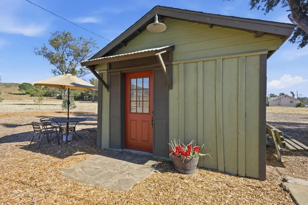 1077 Montecito Way Ramona, CA 92065