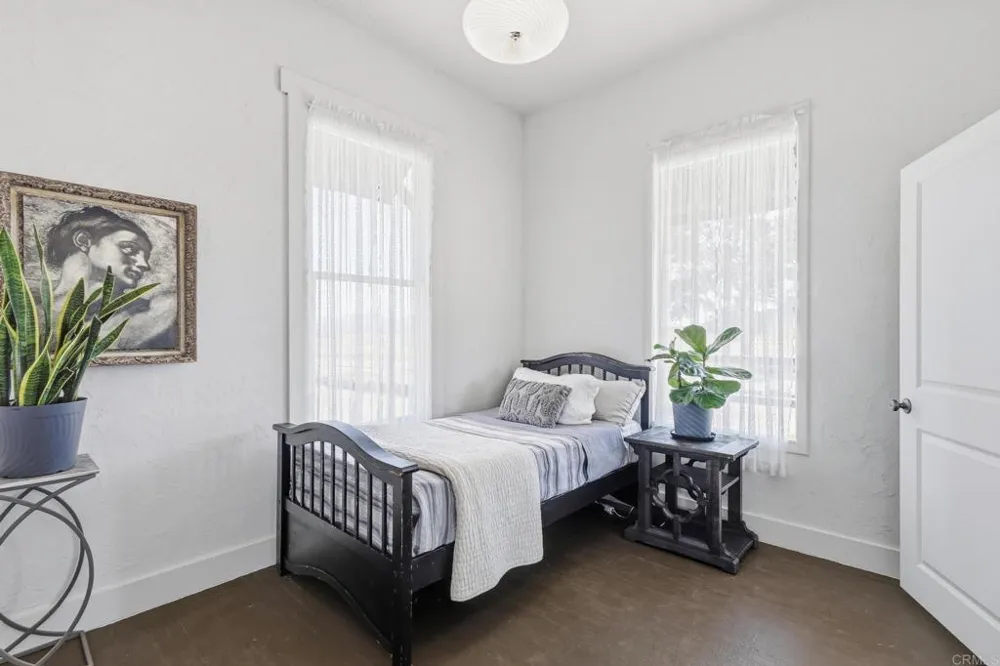 1077 Montecito Way Ramona, CA 92065